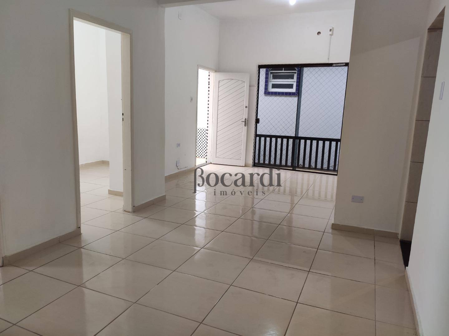 Casa à venda com 3 quartos, 105M2 - Foto 1