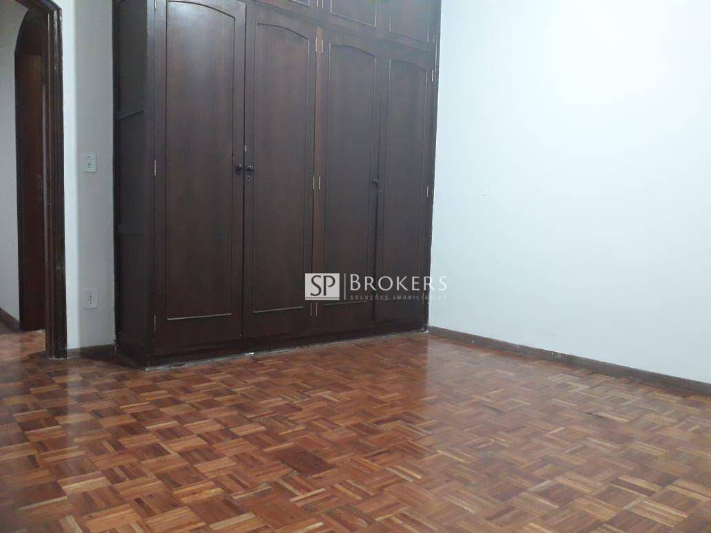 Casa à venda com 3 quartos, 235m² - Foto 15