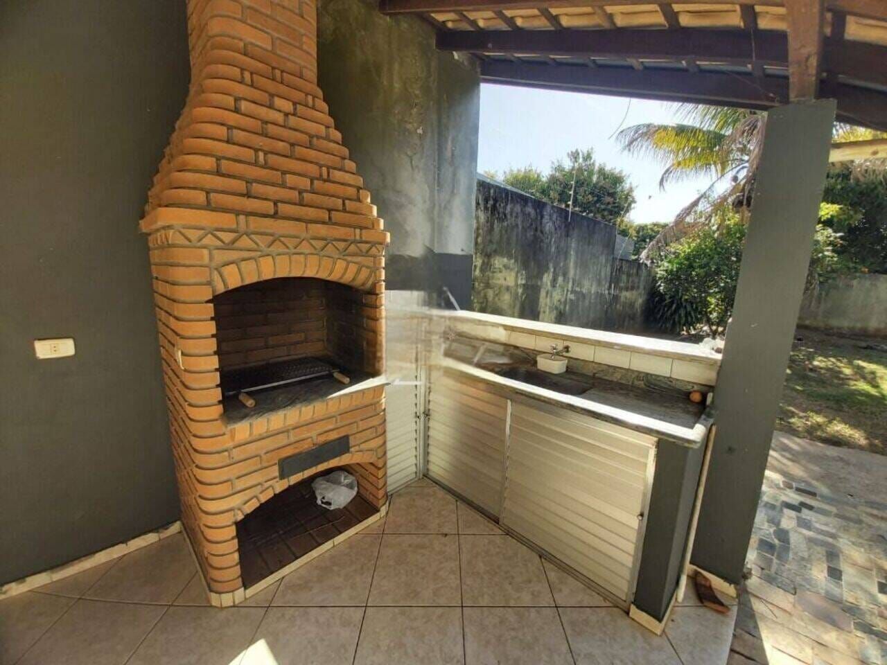 Casa à venda com 5 quartos, 240m² - Foto 11