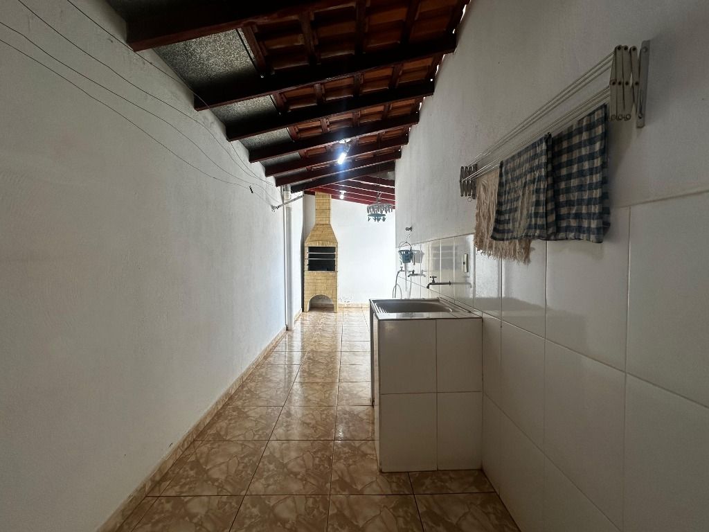 Casa à venda com 3 quartos, 110m² - Foto 7