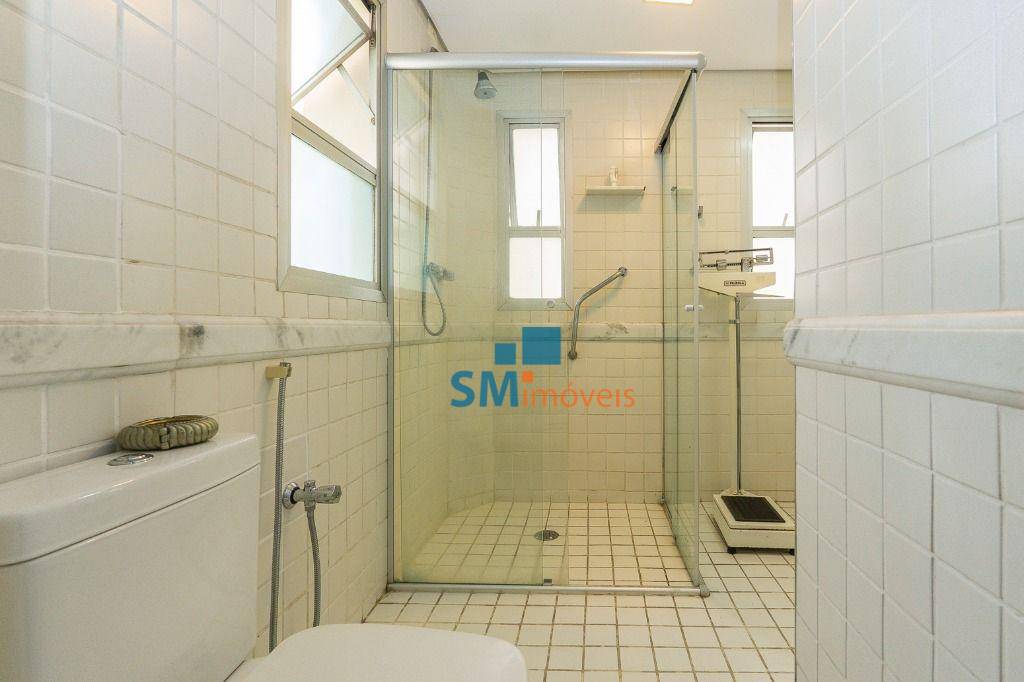 Apartamento à venda com 3 quartos, 209m² - Foto 28