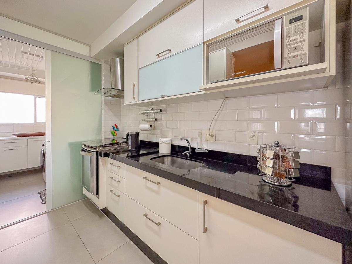 Apartamento à venda com 3 quartos, 115m² - Foto 7