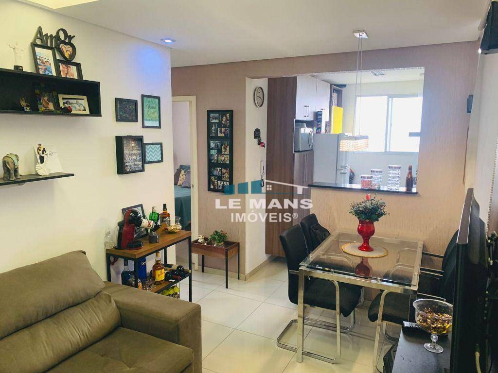 Apartamento à venda com 2 quartos, 46m² - Foto 3