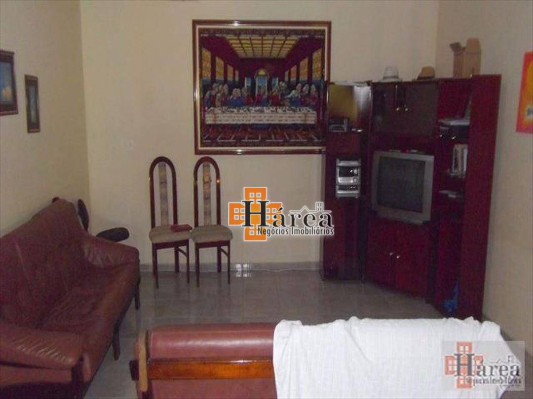 Casa à venda com 6 quartos, 900m² - Foto 1