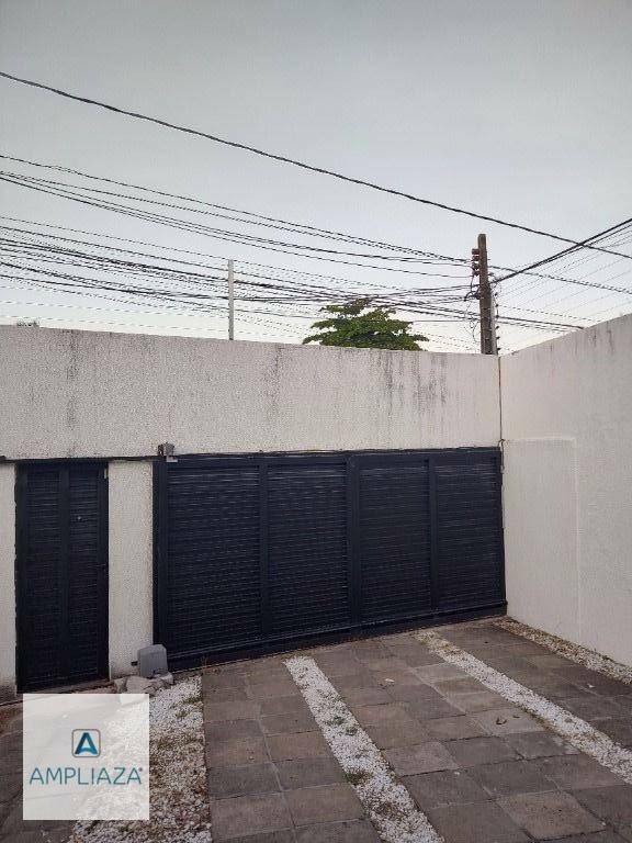 Casa à venda com 4 quartos, 200m² - Foto 4