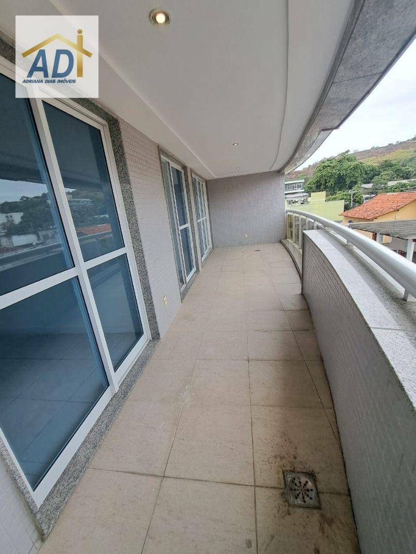 Apartamento à venda com 3 quartos, 135m² - Foto 1