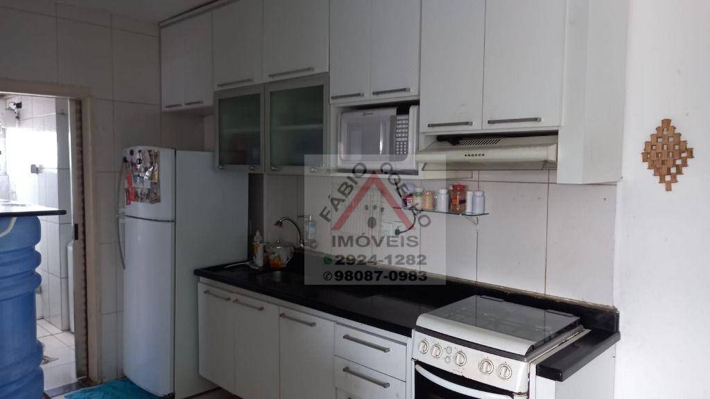 Apartamento à venda com 3 quartos, 92m² - Foto 4