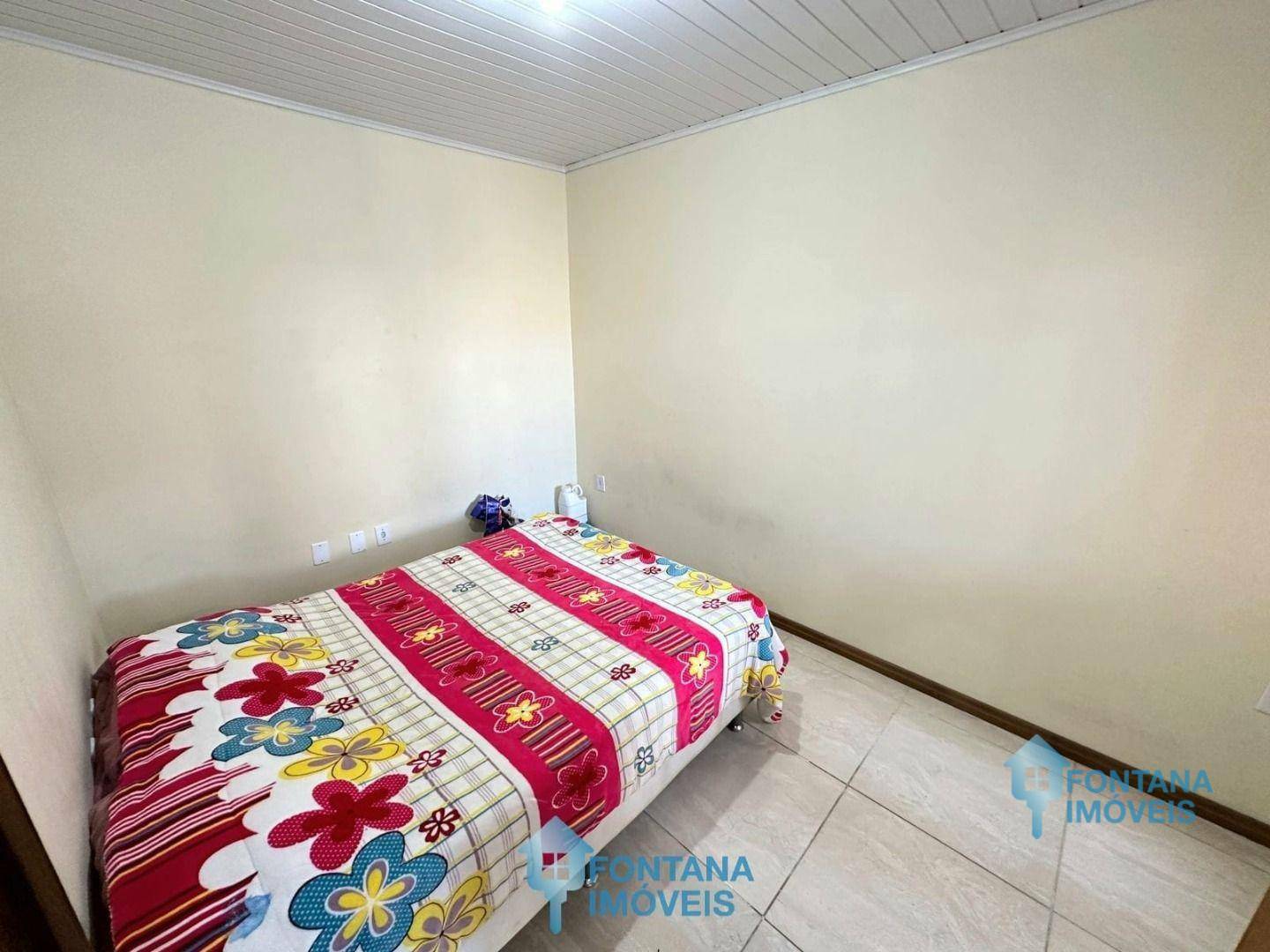 Casa à venda com 2 quartos, 54m² - Foto 8