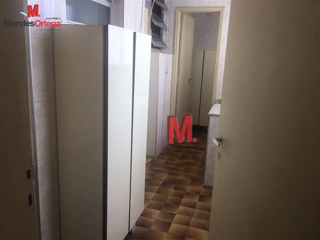 Apartamento à venda com 3 quartos, 121m² - Foto 3