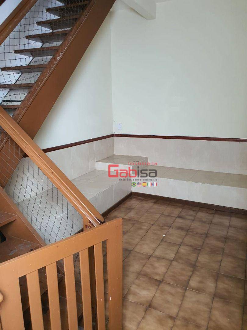 Casa à venda com 4 quartos, 300m² - Foto 28