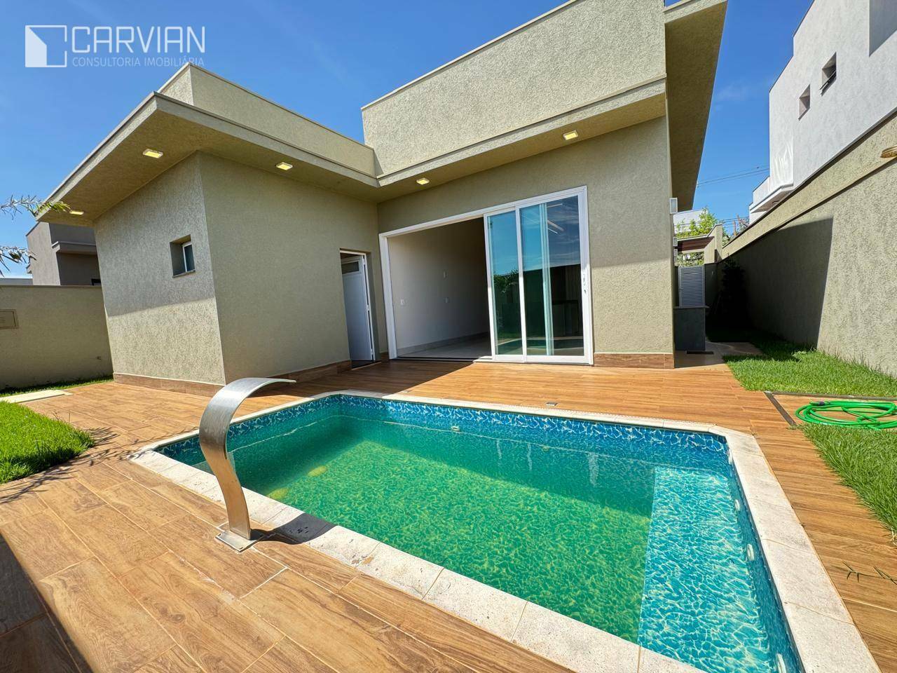 Casa de Condomínio, 4 quartos - Foto 1