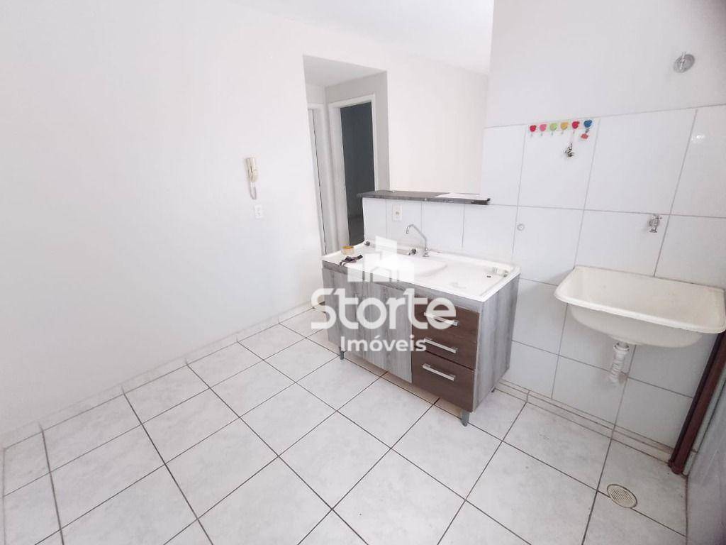 Apartamento para alugar com 2 quartos, 45m² - Foto 2