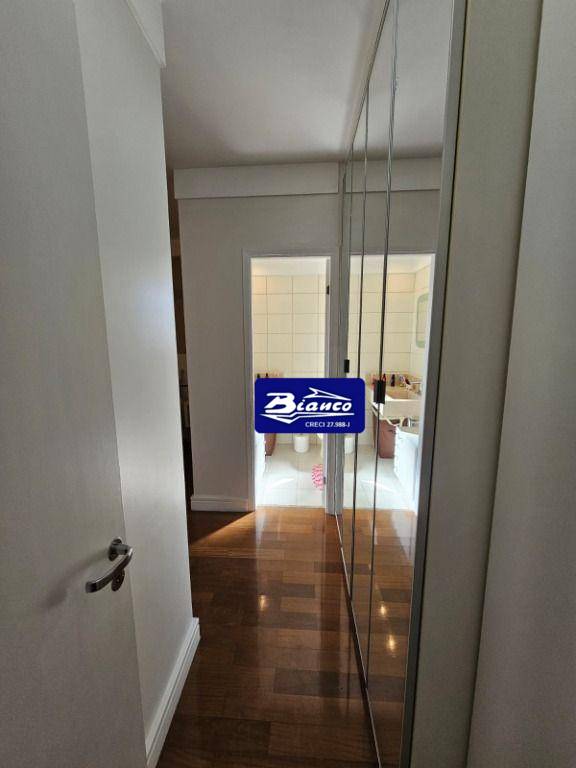 Apartamento à venda com 3 quartos, 130m² - Foto 19