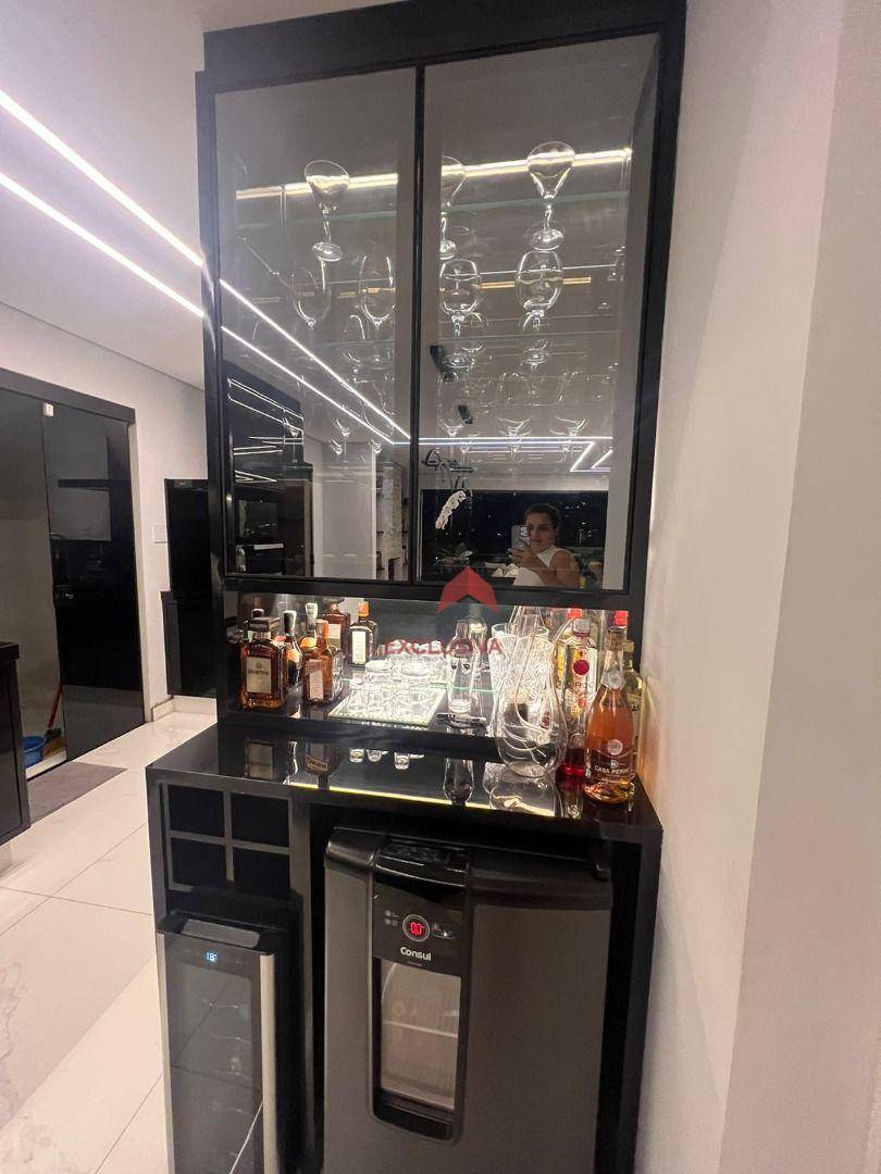 Casa à venda com 3 quartos, 340m² - Foto 18