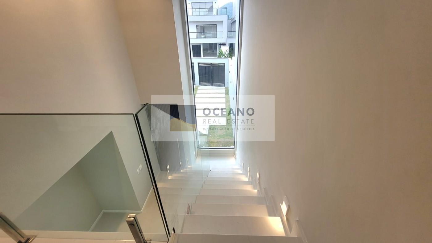 Casa de Condomínio à venda com 3 quartos, 195m² - Foto 19