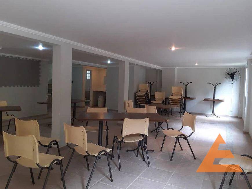 Apartamento à venda com 2 quartos, 58m² - Foto 6