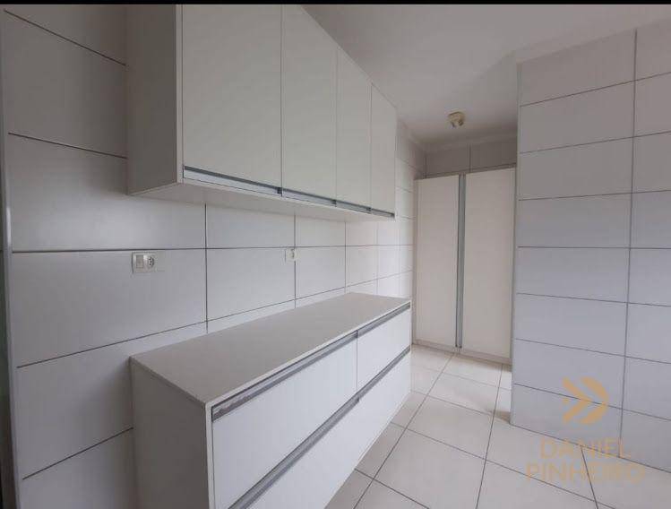 Apartamento à venda com 2 quartos, 80m² - Foto 6