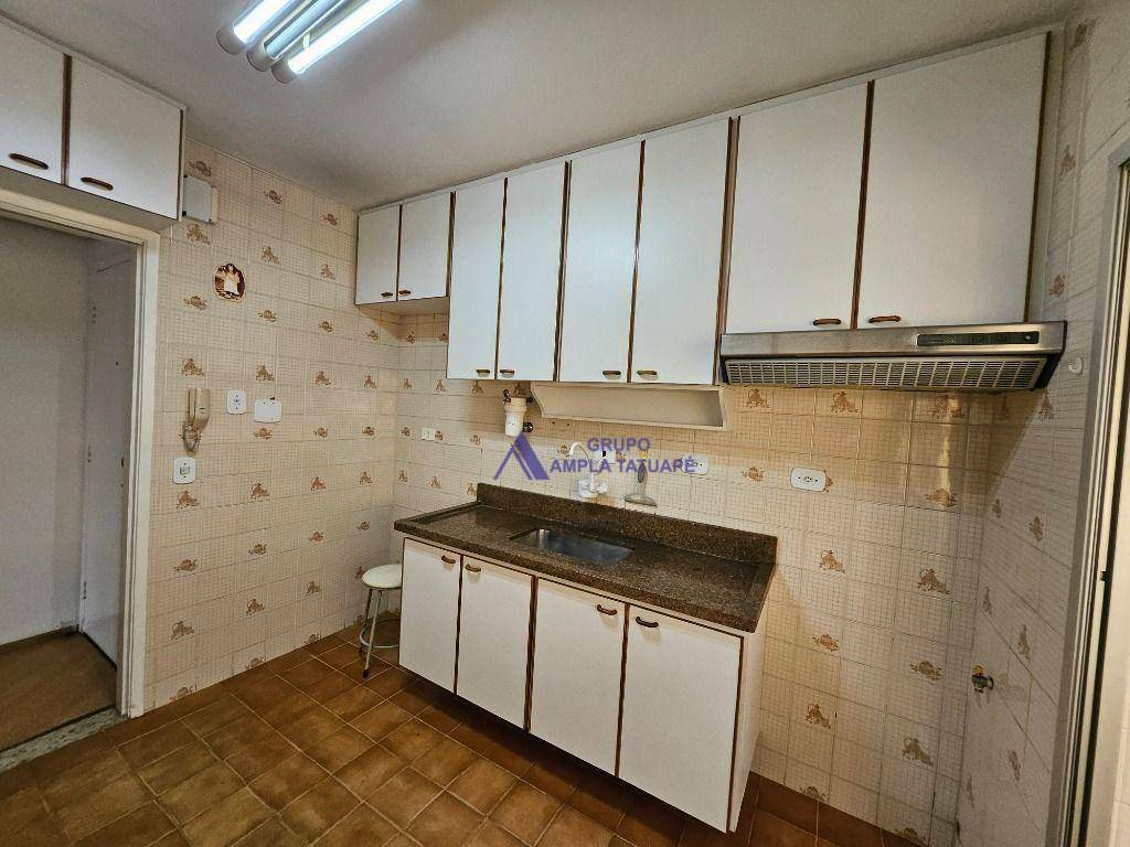 Apartamento à venda com 2 quartos, 65m² - Foto 3