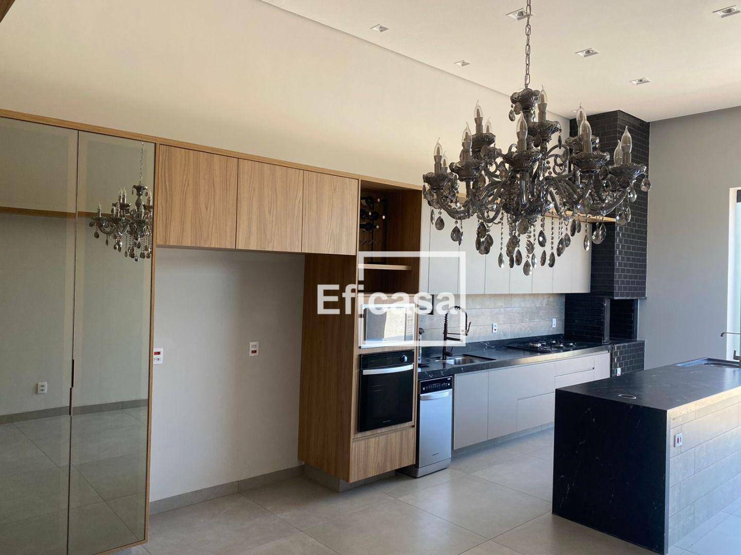 Casa à venda com 3 quartos, 218m² - Foto 8