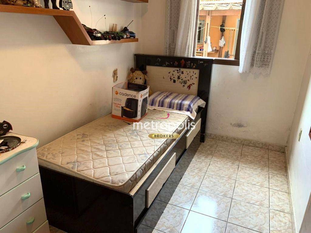 Casa à venda com 3 quartos, 259m² - Foto 18