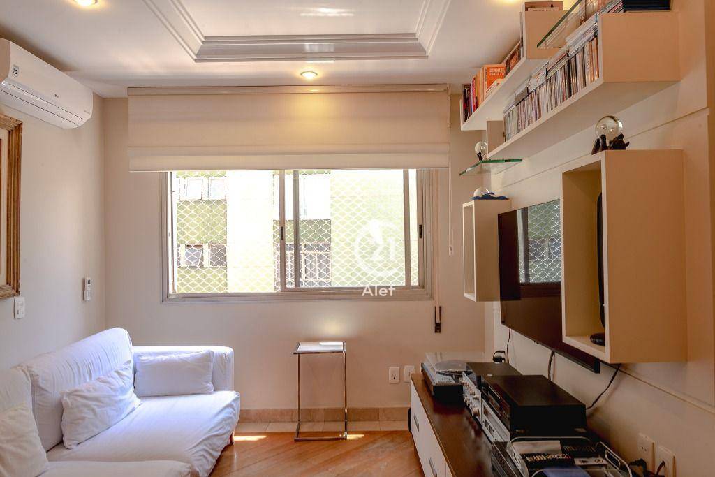 Apartamento à venda com 3 quartos, 250m² - Foto 9