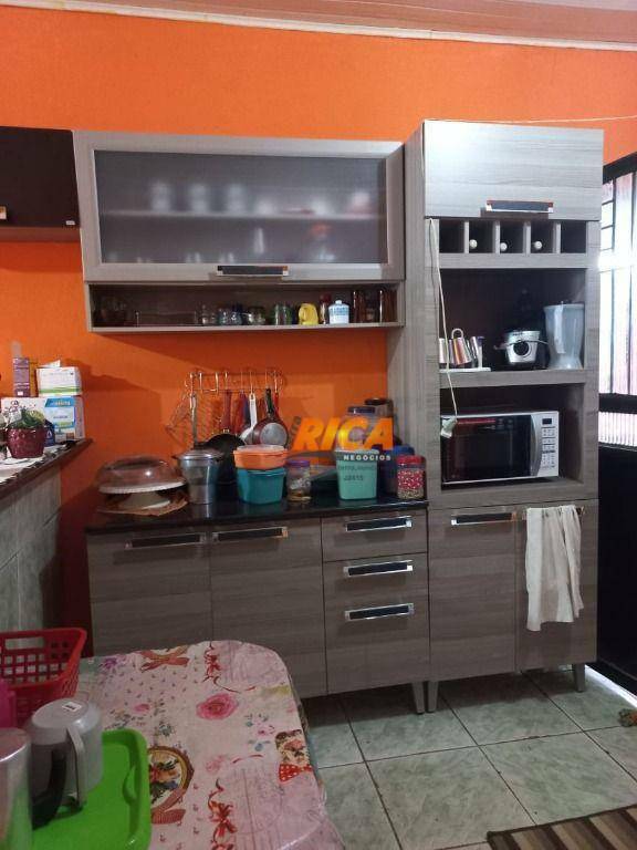 Casa à venda com 3 quartos, 250M2 - Foto 7