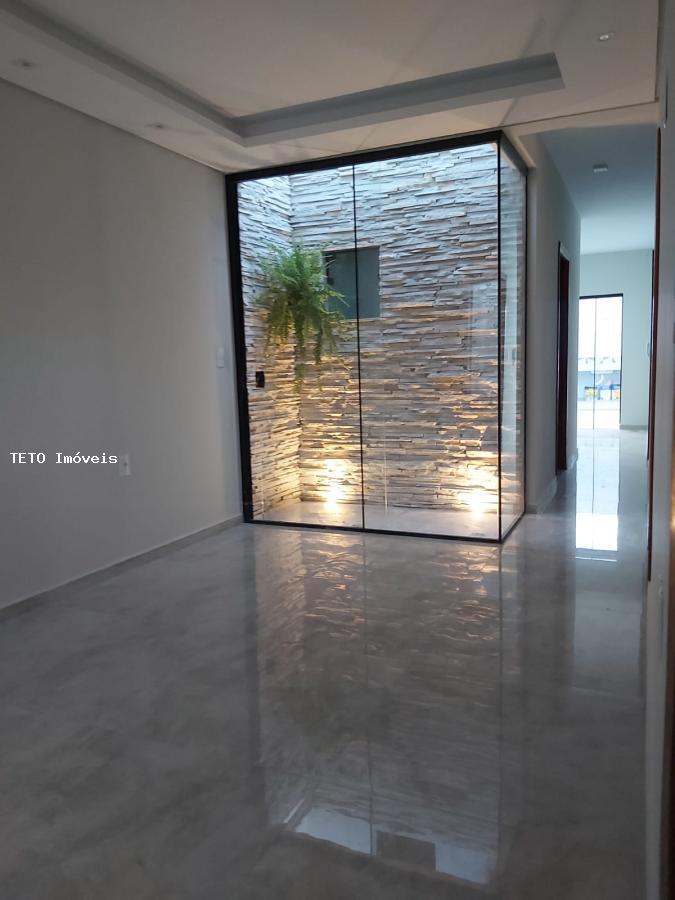 Casa à venda com 2 quartos, 125m² - Foto 13