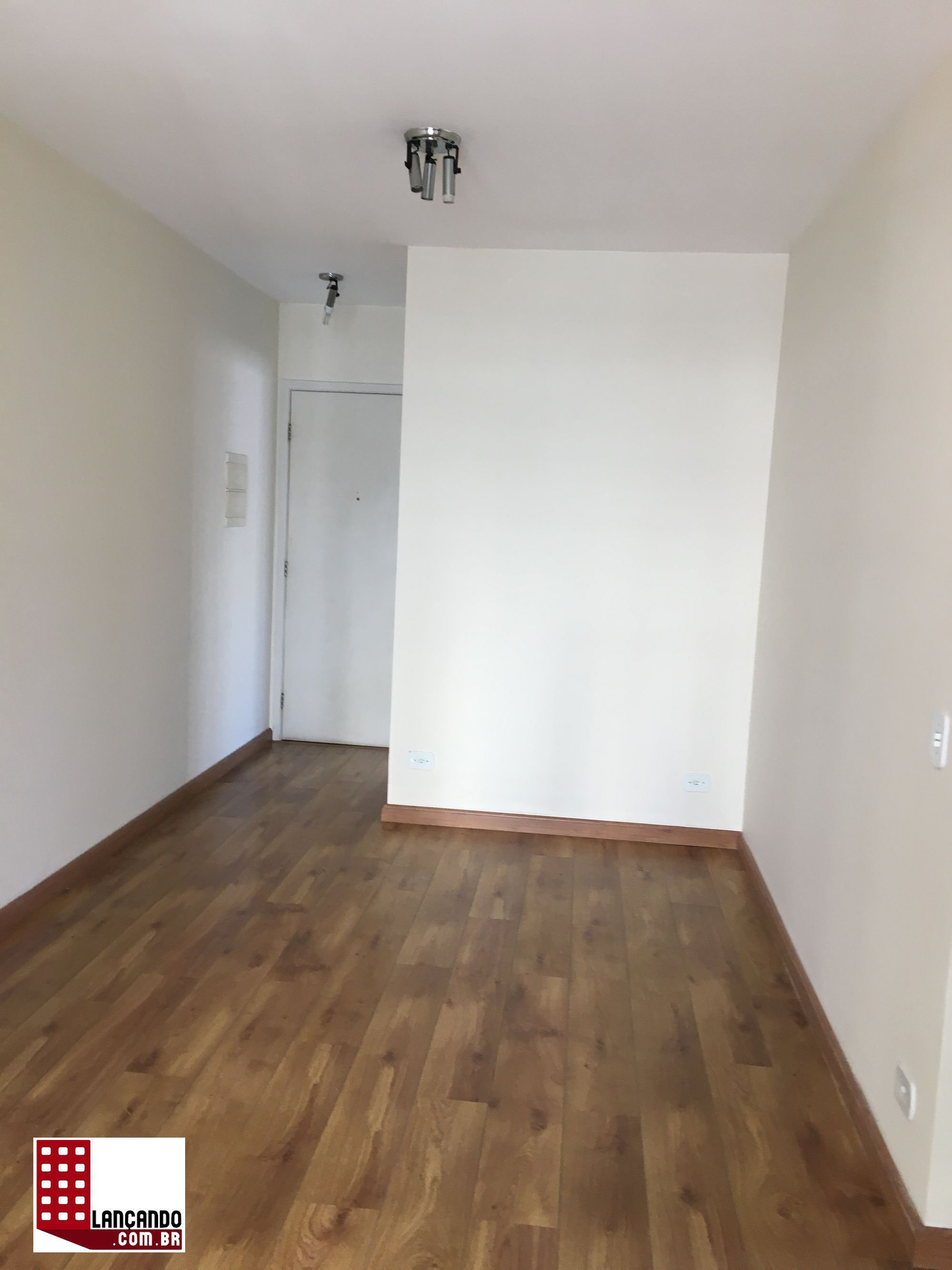 Apartamento à venda com 2 quartos, 62m² - Foto 2