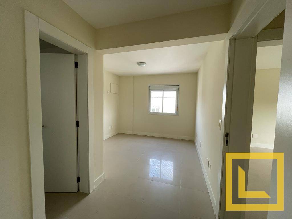 Apartamento à venda com 3 quartos, 106m² - Foto 8