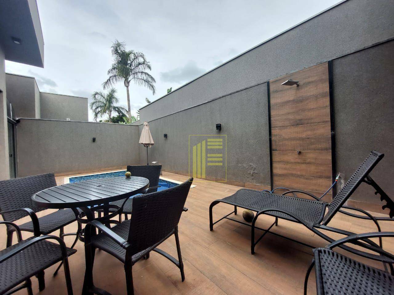 Casa de Condomínio para alugar com 3 quartos, 290m² - Foto 16