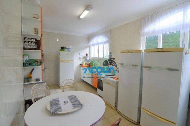 Casa de Condomínio à venda com 3 quartos, 228m² - Foto 4