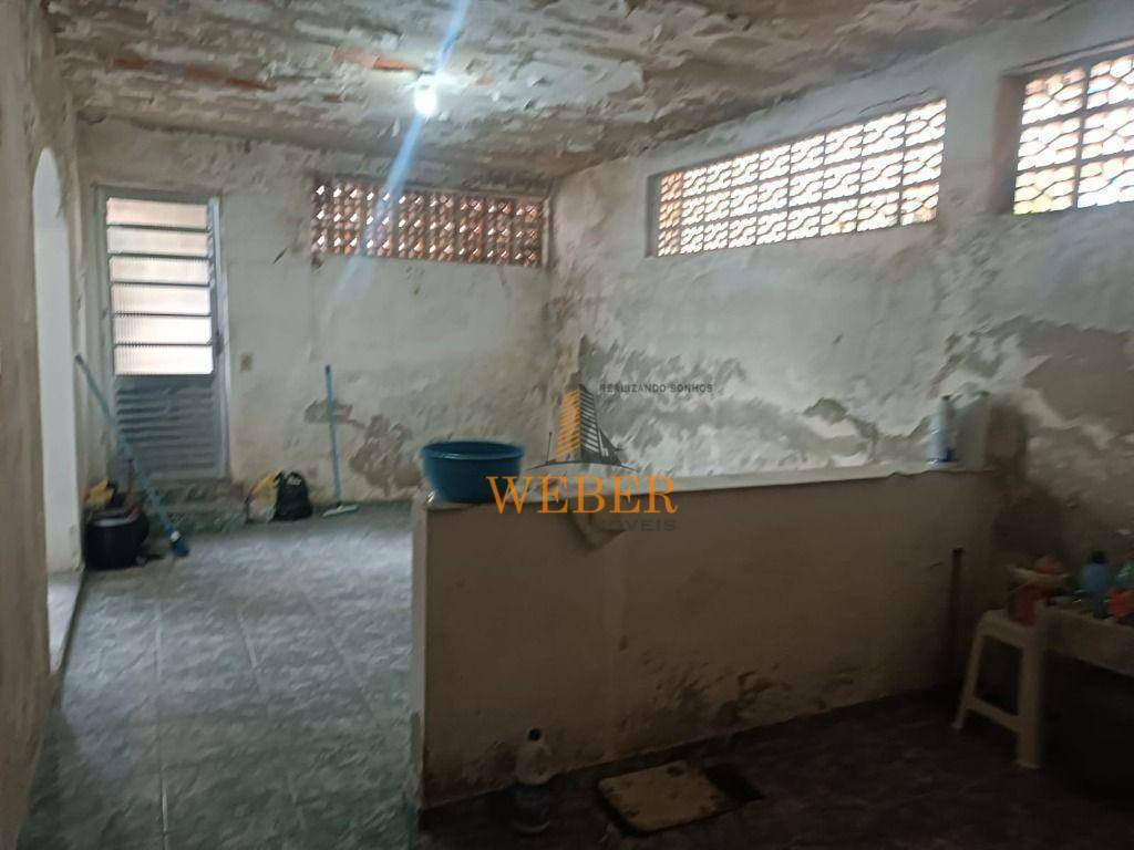 Sobrado à venda com 2 quartos, 240m² - Foto 8