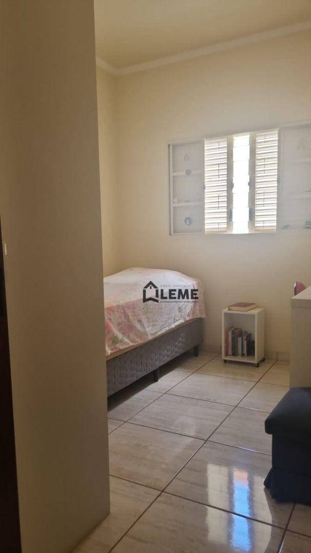 Casa à venda com 3 quartos, 160m² - Foto 10