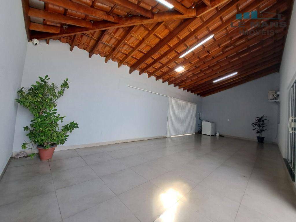 Casa à venda com 3 quartos, 150m² - Foto 4