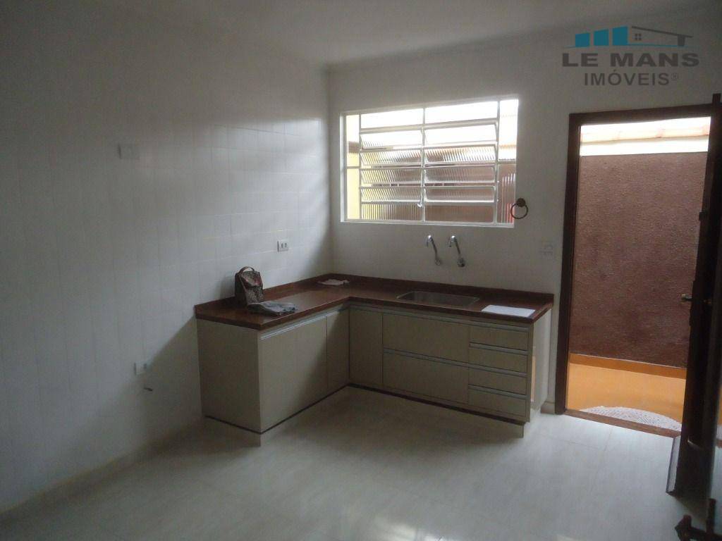 Casa à venda com 3 quartos, 150m² - Foto 16