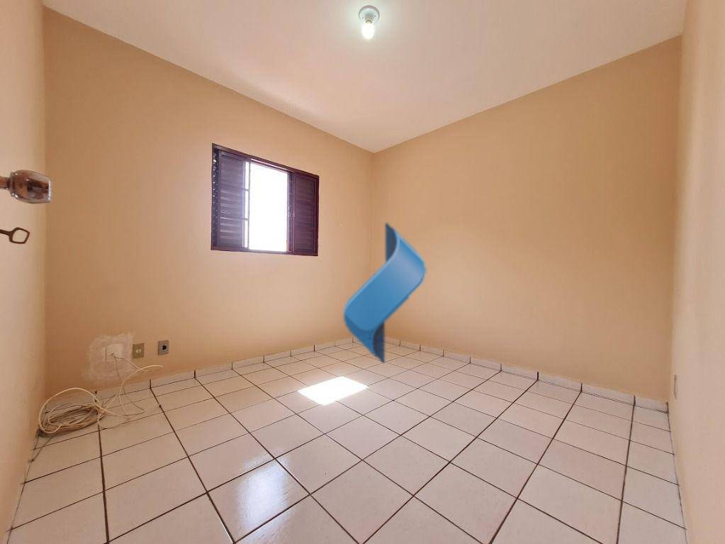 Casa para alugar com 3 quartos, 107m² - Foto 23