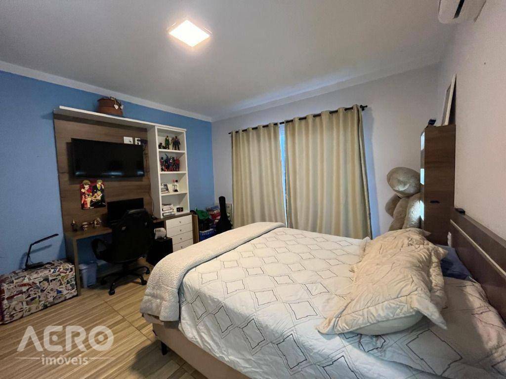 Casa à venda com 3 quartos, 260m² - Foto 5