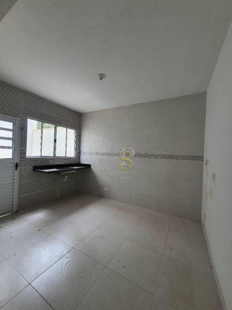 Casa à venda com 2 quartos, 69m² - Foto 13