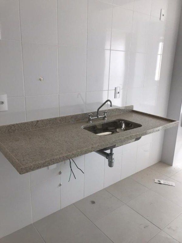 Apartamento à venda com 3 quartos, 85m² - Foto 12