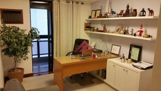 Apartamento à venda com 3 quartos, 215m² - Foto 13