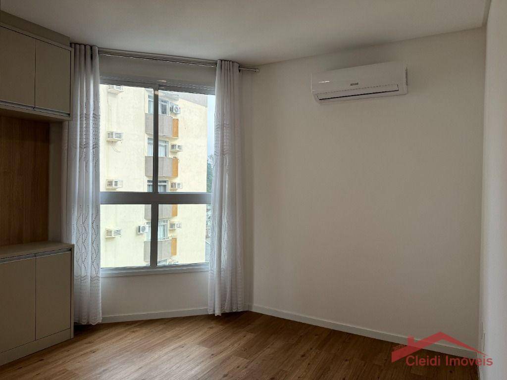 Apartamento para alugar com 2 quartos, 67m² - Foto 10