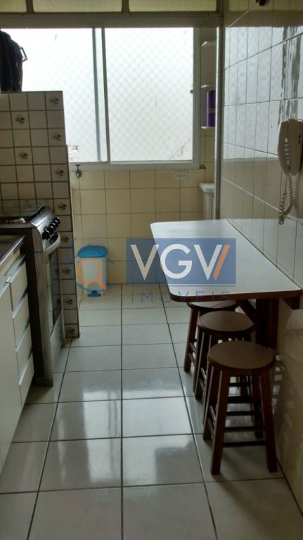 Apartamento à venda e aluguel com 2 quartos, 70m² - Foto 8