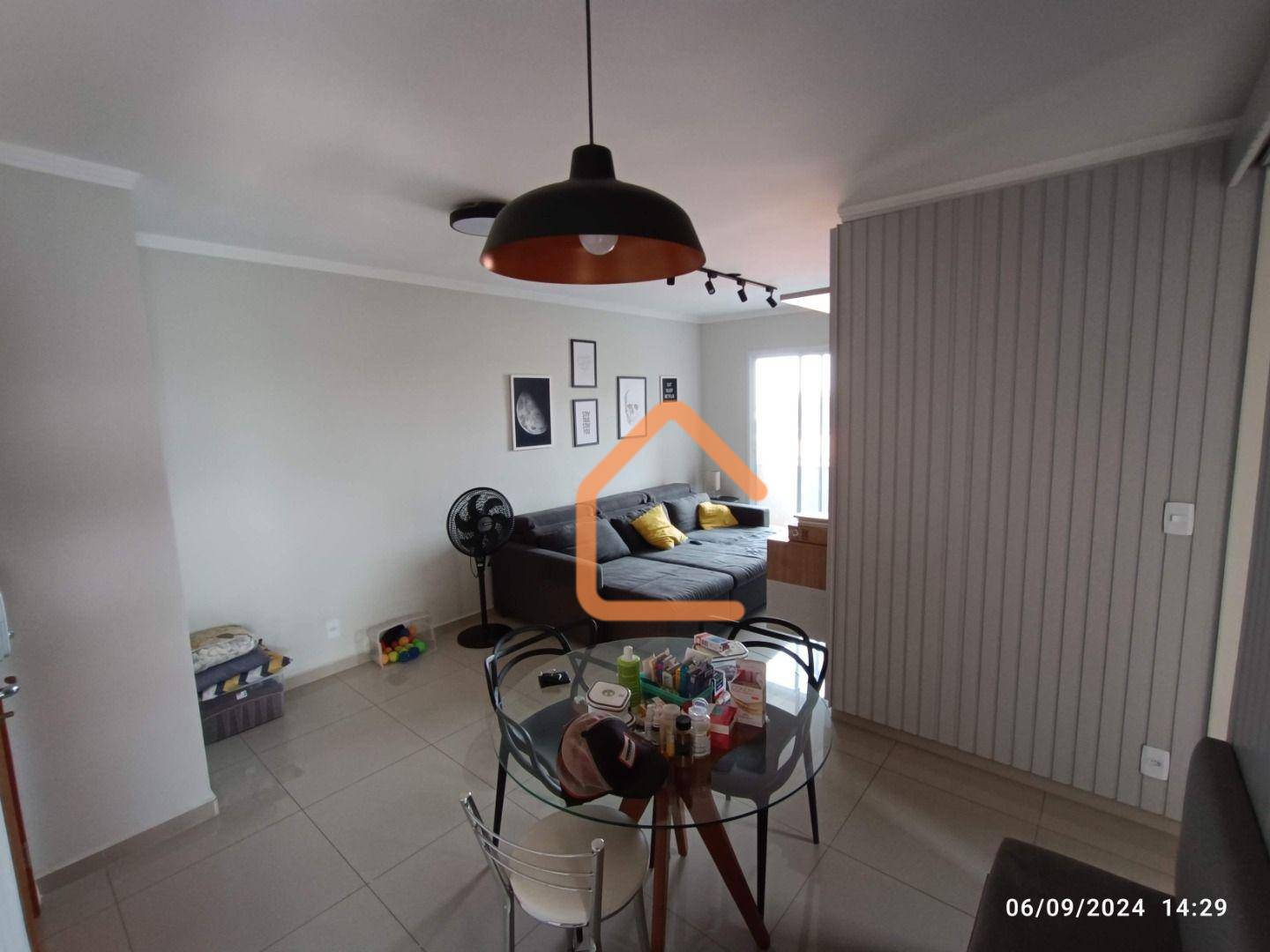 Apartamento à venda com 2 quartos, 65m² - Foto 4