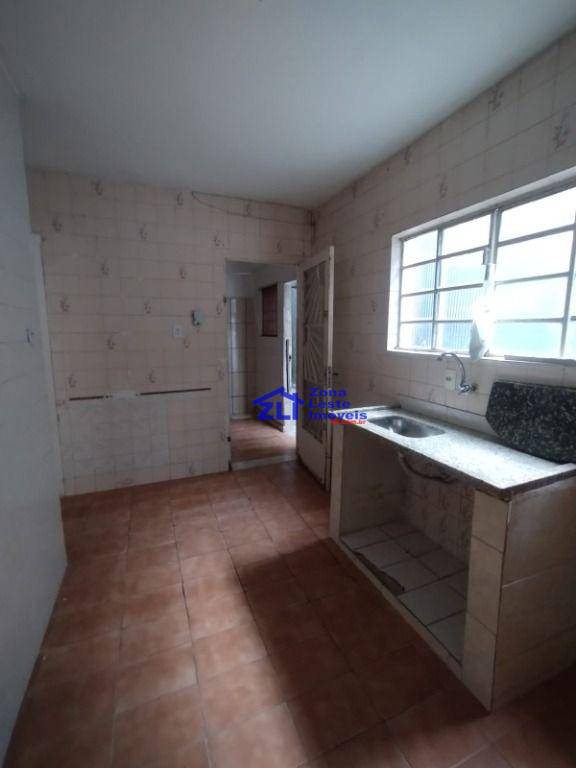 Casa para alugar com 1 quarto, 35m² - Foto 10