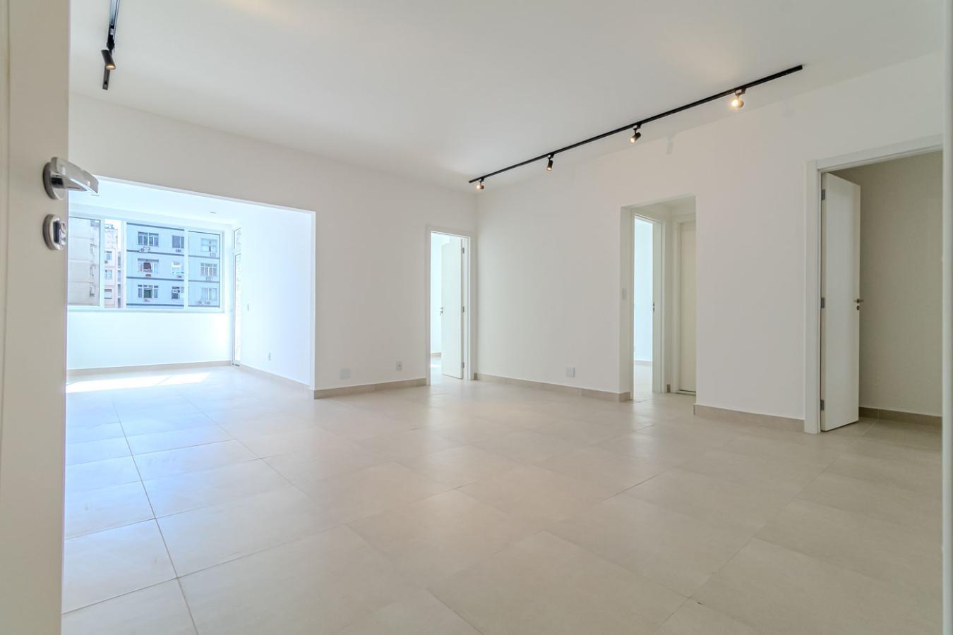 Apartamento à venda com 3 quartos, 135m² - Foto 19