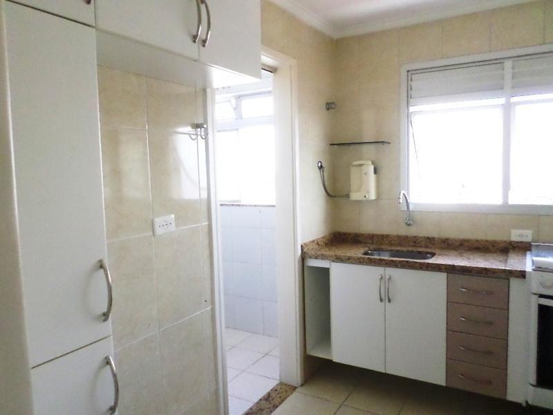 Apartamento à venda com 2 quartos, 60m² - Foto 13