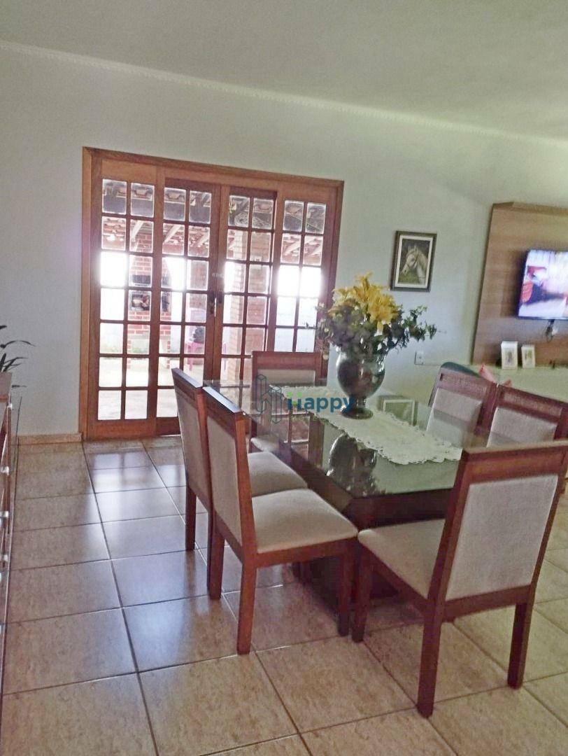 Chácara à venda com 3 quartos, 228m² - Foto 30