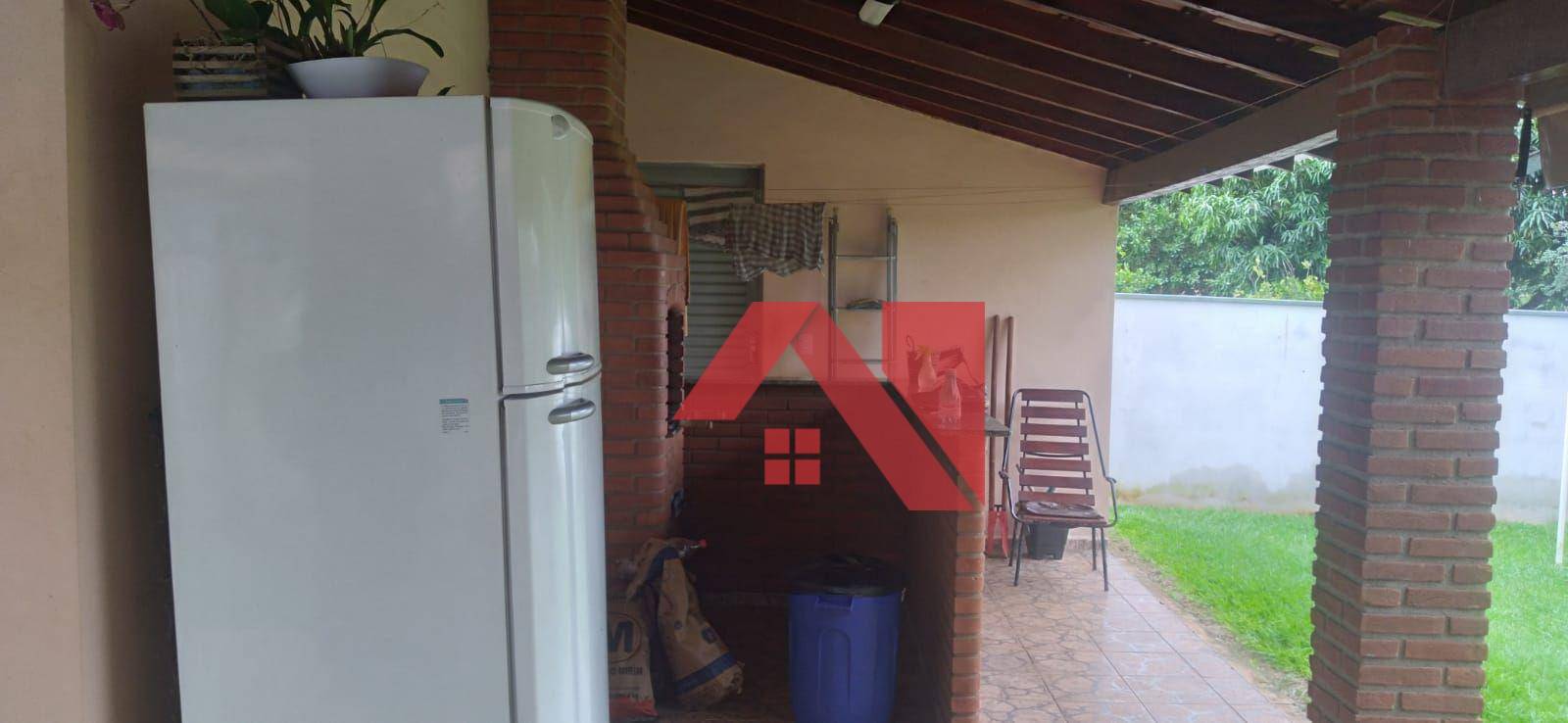 Chácara à venda com 3 quartos, 180m² - Foto 7