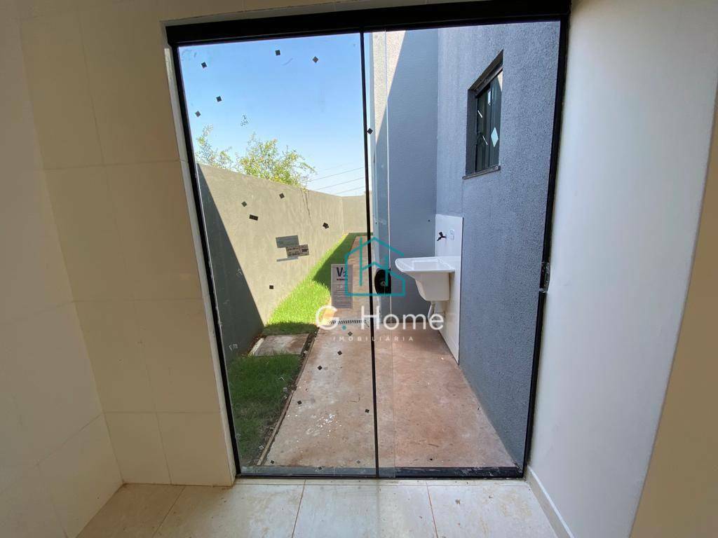 Casa à venda com 3 quartos, 64m² - Foto 9