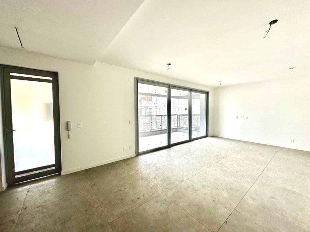 Apartamento à venda com 3 quartos, 1m² - Foto 1